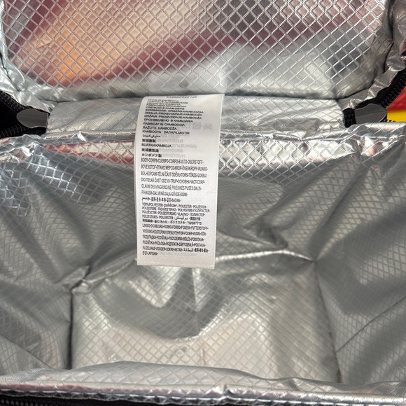 Nike lunch Bag - Picture 8 of 8